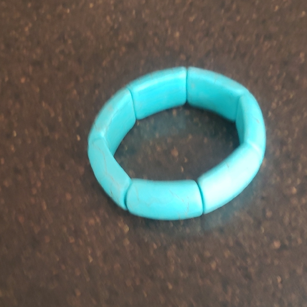Handmade Blue Green Simulated Turquoise Flat Stretchy Bracelet